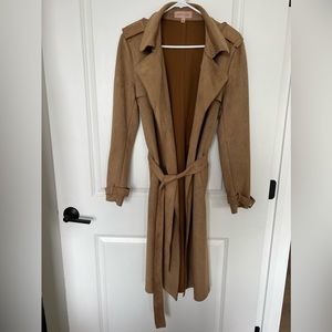 Long tie trench
